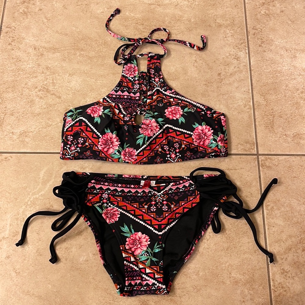 Gossip Bikini Top and Bottom